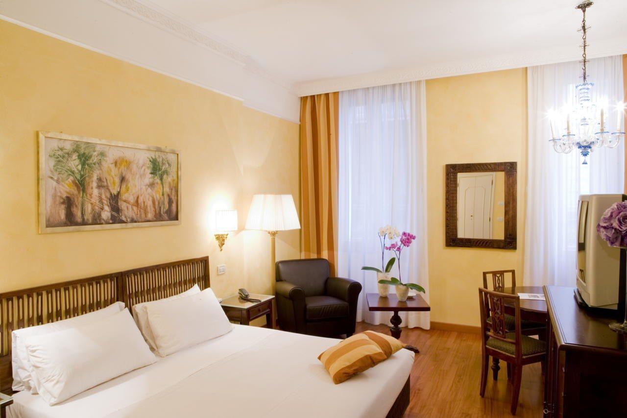 Astoria Hotel Italia Udine Bagian luar foto