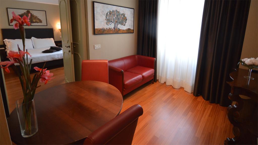 Astoria Hotel Italia Udine Bagian luar foto